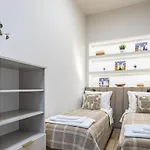 Central Elegance